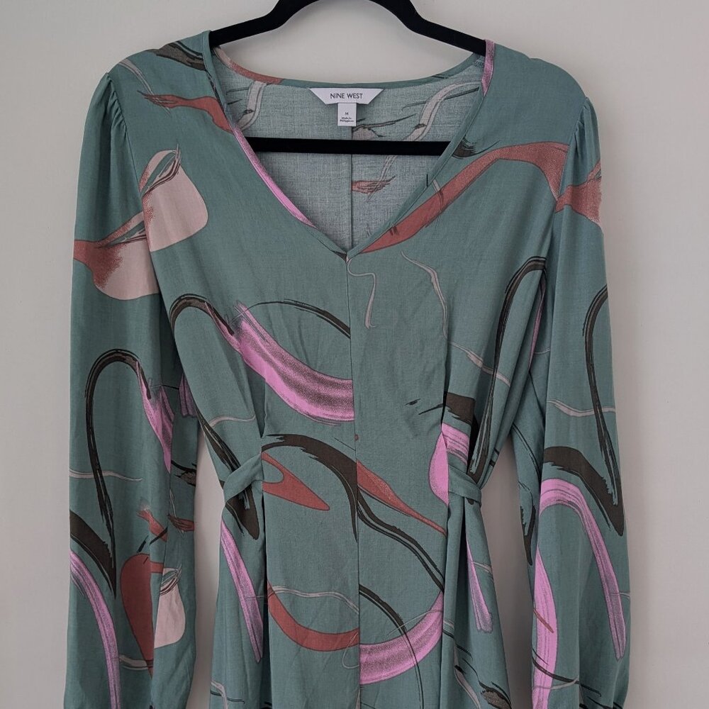 Nine West Abstract Green and Pink Long Sleeve Flowy Mini Dress, Medium, NWOT